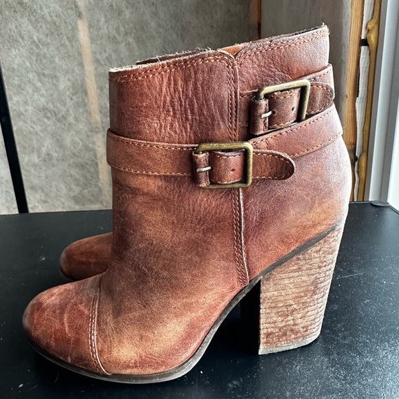 Lucky Brand Laureen Leather Boho heeled Ankle Boots women’s size 7.5 - Picture 4 of 11